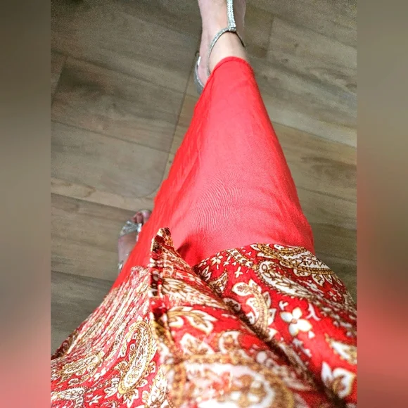 Red Dress - Picture 9 of 10